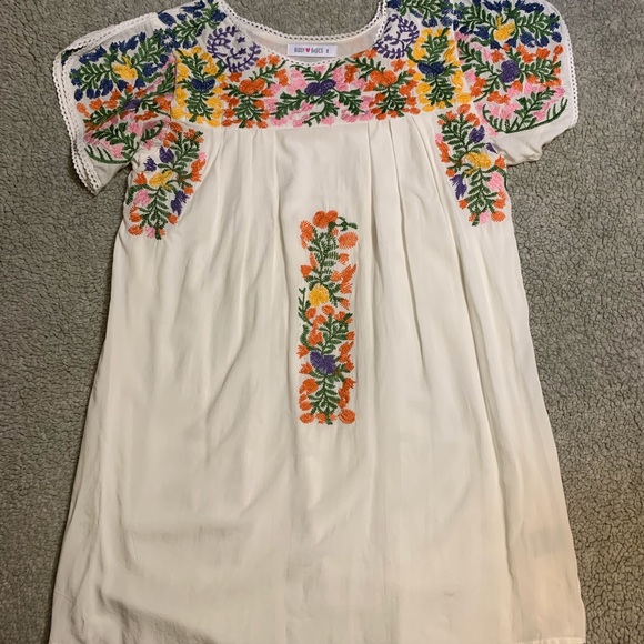 White embroidered dress. Festive & colorful! - Picture 1 of 4